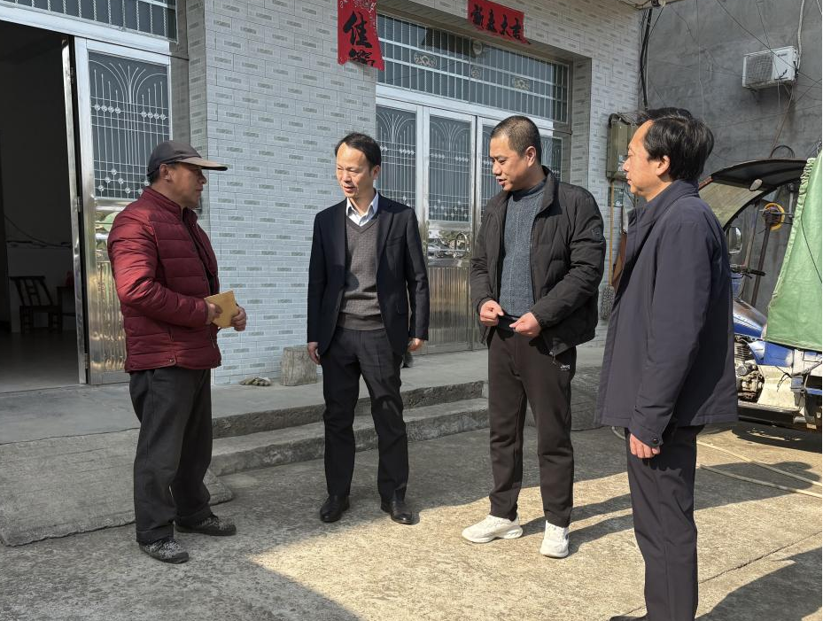 践行国企担任 助力村落振兴||市环球360官网集团辅导赴司马村发展节前走访慰问